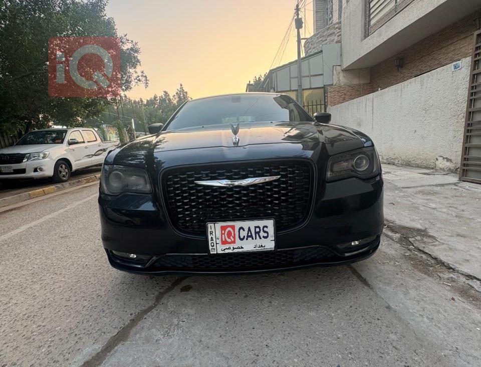 كرايسلر 300